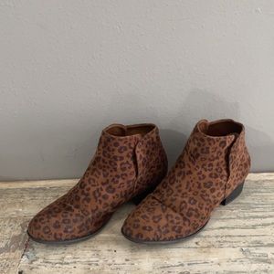 Maurice’s size 8 boots